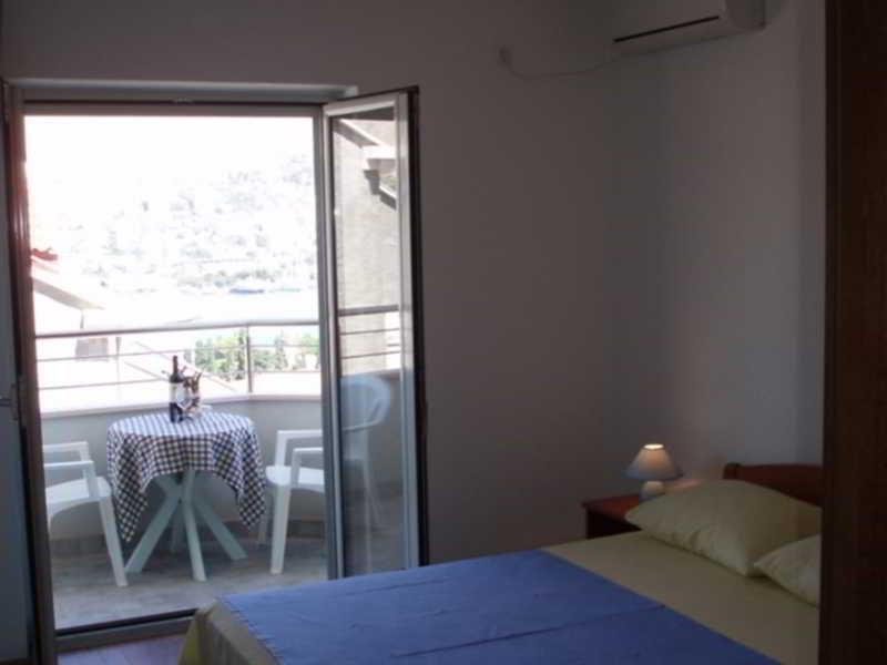 Era Apartment *